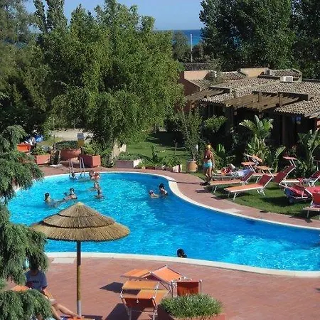 Altura Hotel 3*